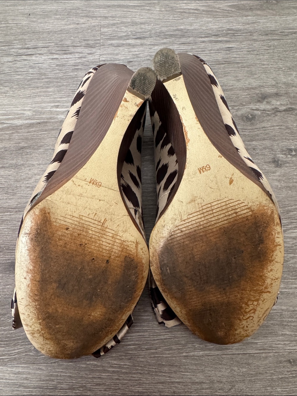 GUESS Leopard-Print Peep-Toe Wedge with Bow - Picture 4 of 9
